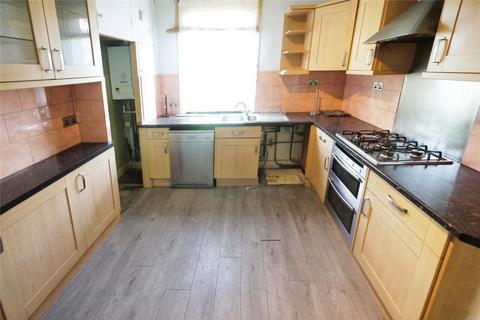 3 bedroom maisonette for sale, High Street, Brentwood, Essex, CM14