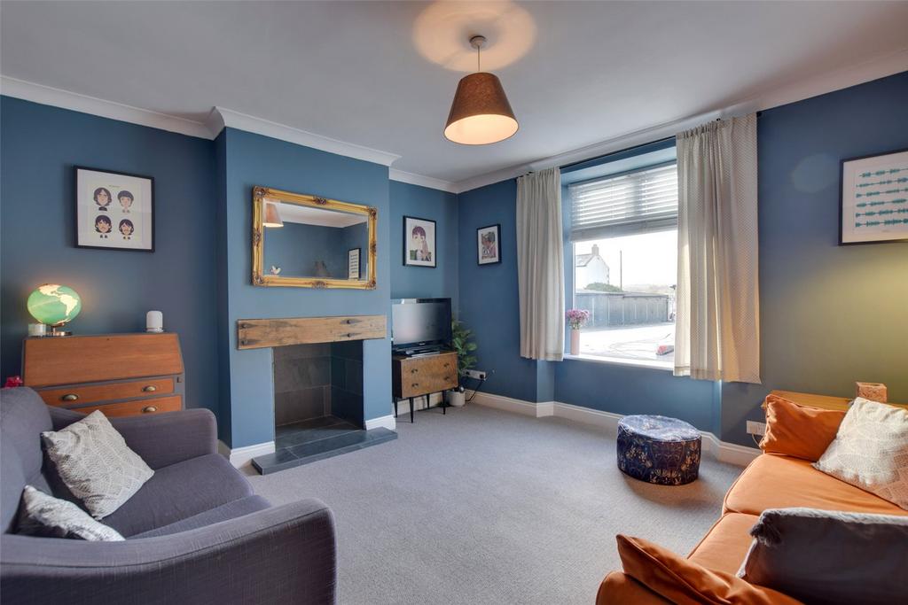 King Street, Barnard Castle, County Durham, DL12 4 bed terraced house