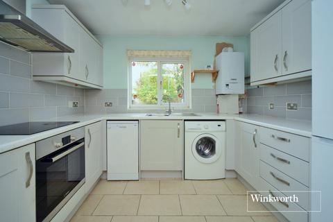 2 bedroom ground floor flat for sale, Washington Road, Worcester Park, KT4