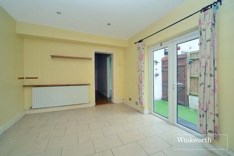 2 bedroom ground floor flat for sale, Washington Road, Worcester Park, KT4