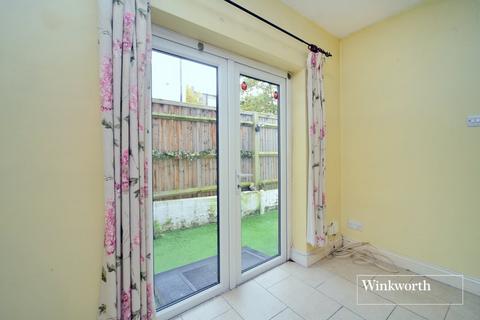 15a Washington Road, Worcester Park, KT4 8JG