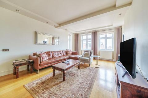 2 bedroom flat for sale, Hall Road, London