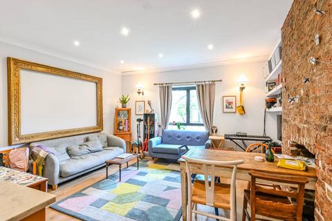 2 bedroom flat for sale, Lady Somerset Road, Tufnell Park, London, NW5