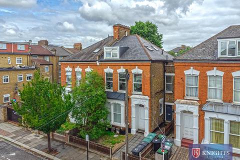 2 bedroom flat to rent, Pembury Road, Tottenham, London, N17