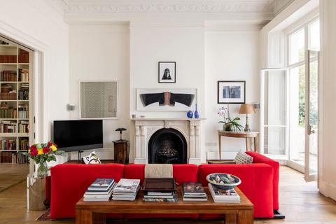 3 bedroom flat for sale, Onslow Gardens, South Kensington, London