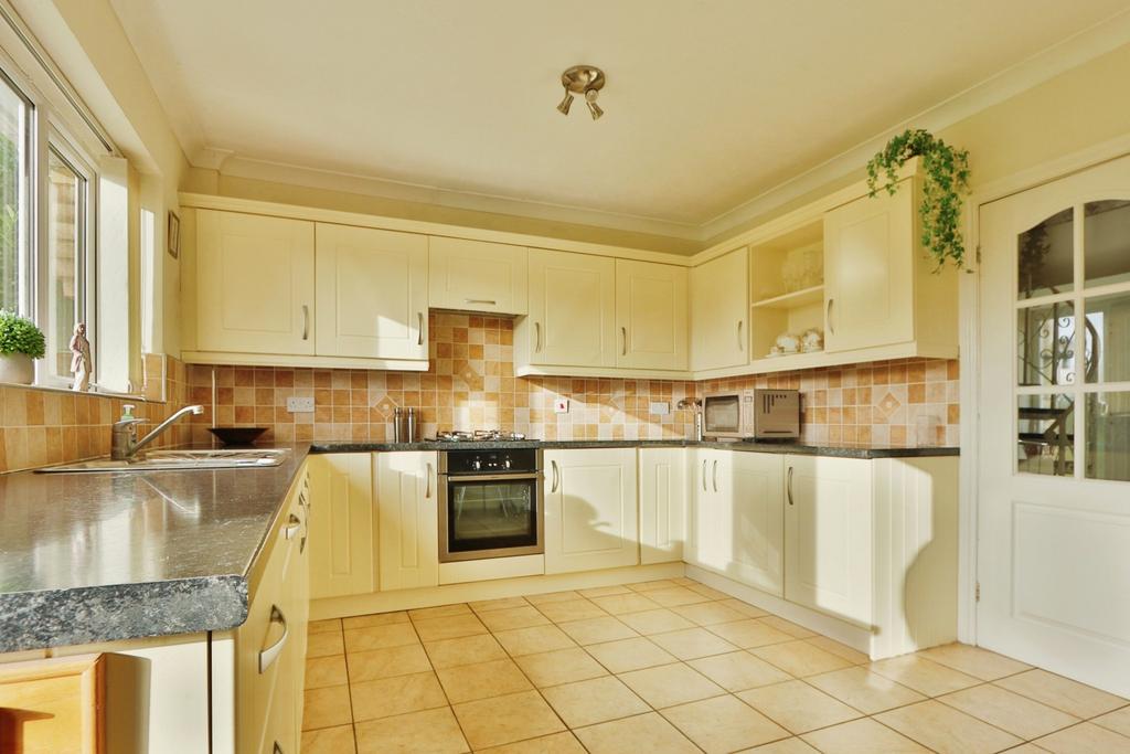 Eppleworth Road, Cottingham, East... 3 bed detached bungalow for sale