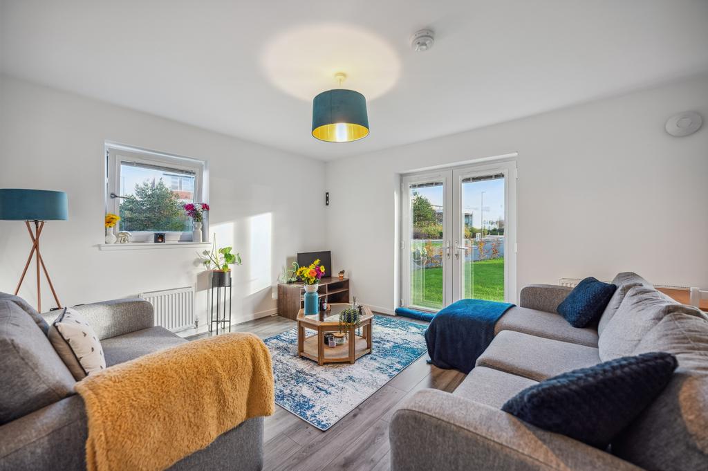 Harbour Way, Alloa, Clackmannanshire, FK10 1EN 2 bed ground floor flat