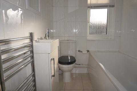 4 Thrigby Road, Chessington, KT9 2AQ