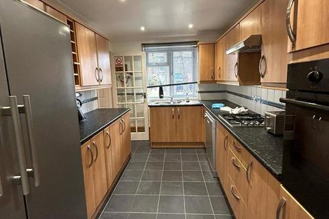 undefined, Bucklebury, Bracknell, Berkshire, RG12