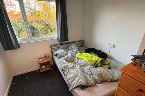 4 Lower Meadow, Harlow, CM18 7RD