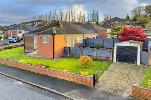 2 bedroom bungalow for sale, Smithies Moor Rise, Batley