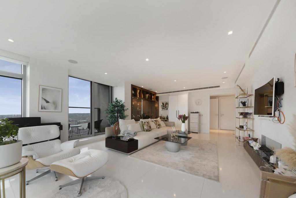 Pan Peninsula, Canary Wharf, London, E14 3 bed apartment to rent £