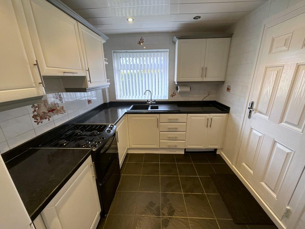Toner Avenue, Hebburn, Tyne and Wear... 2 bed semidetached house £