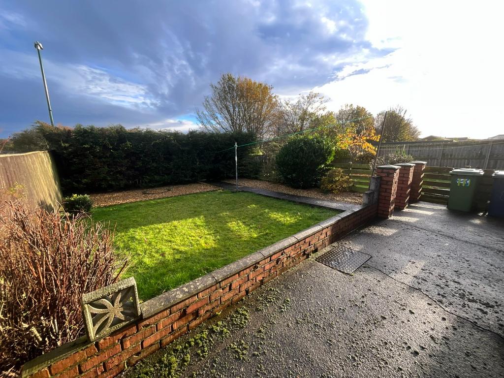 Toner Avenue, Hebburn, Tyne and Wear... 2 bed semidetached house £
