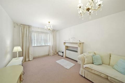 1 bedroom flat for sale - Armoury Road, London, SE8 4LH