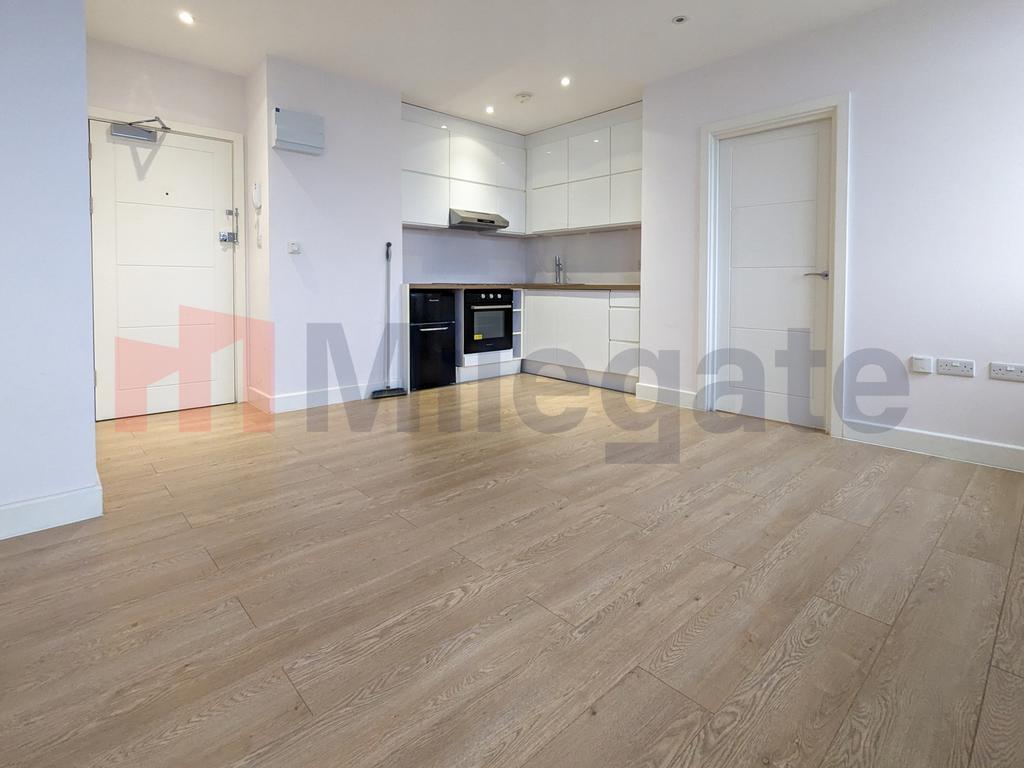 Buckingham Street, Aylesbury HP20 1 bed flat to rent £900 pcm (£208 pw)