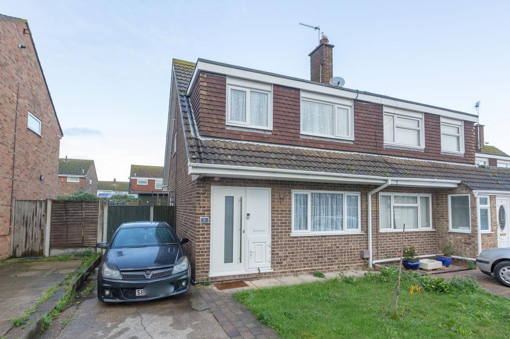 Almond Close, Broadstairs, CT10 3 bed semidetached house for sale £