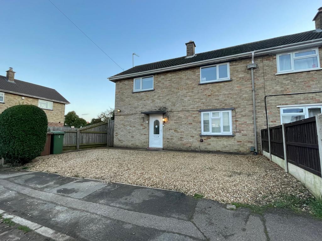 Crescent Road, Whittlesey 3 bed semidetached house to rent £1,100