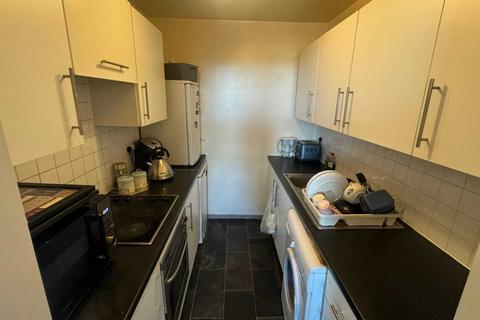 1 bedroom apartment to rent, Romford Road, Forest Gate