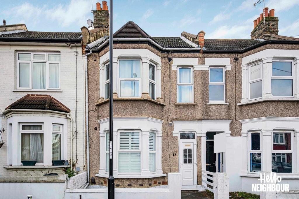 Myrtledene Road, London, SE2 2 bed apartment to rent £1,750 pcm (£404 pw)