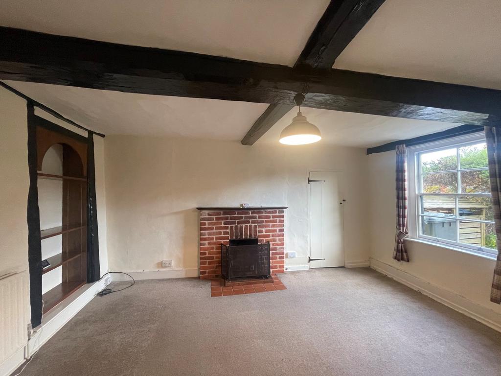High Street, Much Hadham SG10 2 bed cottage to rent £1,300 pcm (£300 pw)