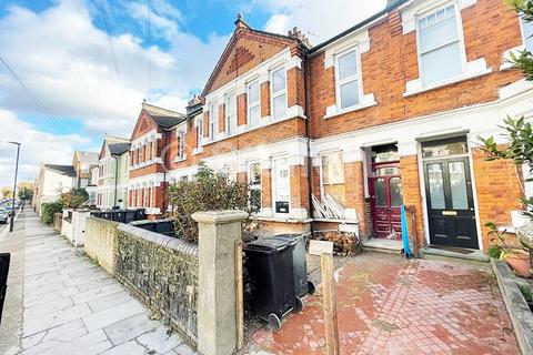4 bedroom terraced house to rent, Crowland Road, London, N15