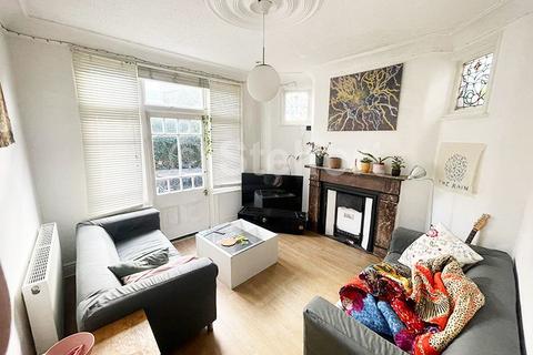 4 bedroom terraced house to rent, Crowland Road, London, N15