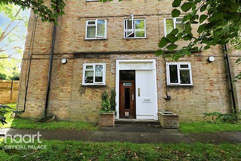1 bedroom flat for sale, Woodland Close, Crystal Palace, London