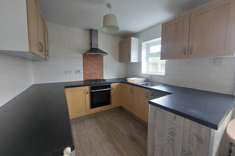 2 bedroom terraced house to rent, Foss Grove, HU8
