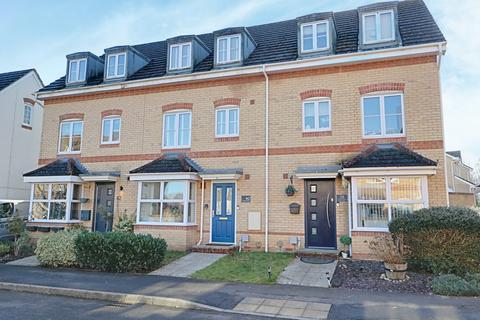 40 Oceana Crescent, Beggarwood, Basingstoke, RG22 4FE