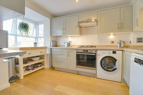 40 Oceana Crescent, Beggarwood, Basingstoke, RG22 4FE