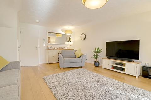 40 Oceana Crescent, Beggarwood, Basingstoke, RG22 4FE