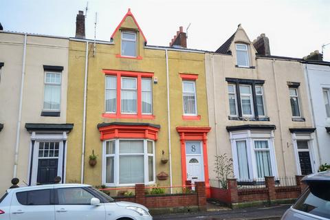 5 bedroom terraced house for sale, Featherstone Street, Roker