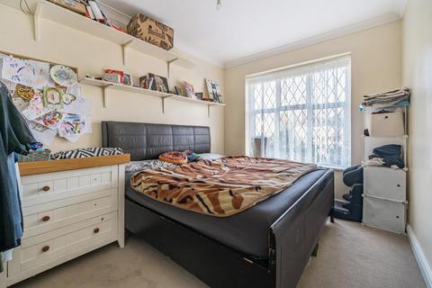 2 bedroom flat for sale - Wickham Road, Beckenham
