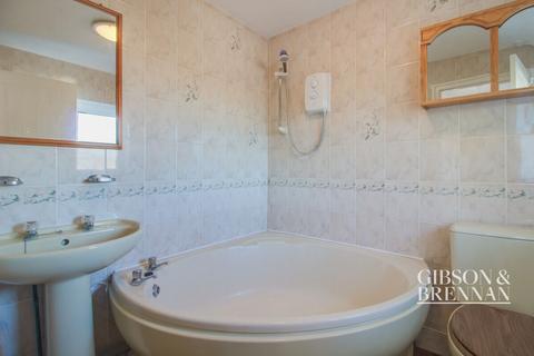 23 Chittock Mead, Basildon, SS14 1RW