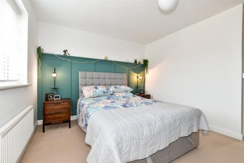 118 Ardent Road, Whitfield, Dover, CT16 2GH