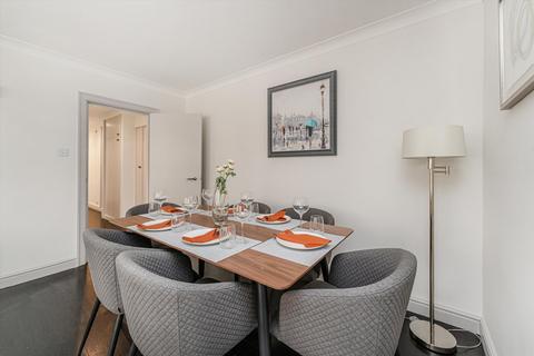3 bedroom flat to rent, Clarges Street, London, W1J