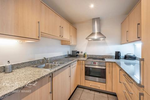 2 bedroom apartment for sale, Western Gateway, London, E16