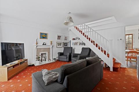 12 Calbourne, Netley Abbey, Southampton, SO31 5GS