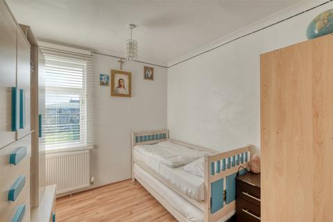 42 Arthur Street, Lakeside, Redditch, B98 8LD