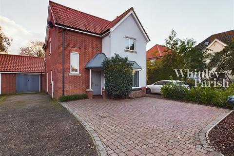8 Smiths Close, Dickleburgh, Diss, IP21 4PY