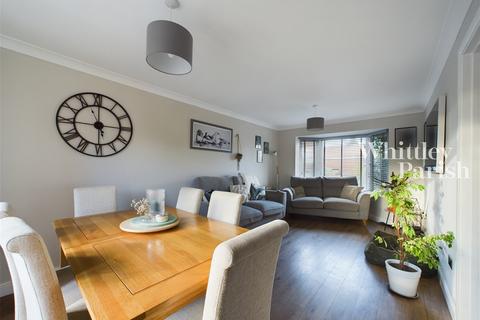 8 Smiths Close, Dickleburgh, Diss, IP21 4PY