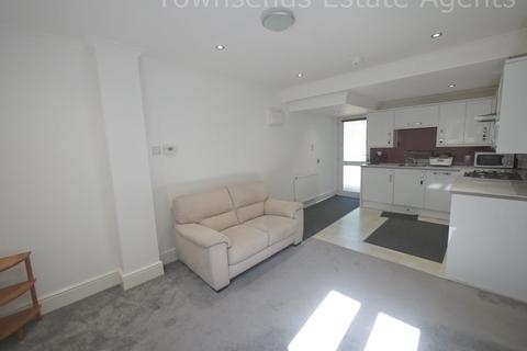 2 bedroom flat to rent, Watford Road, Northwood HA6