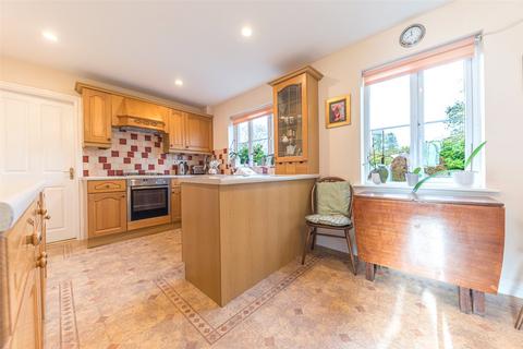 4 bedroom detached house for sale, Hawthorn Gardens, Kendal LA9