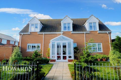 3 bedroom detached house for sale, Fremantle Road, Great Yarmouth