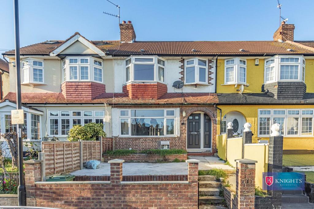 Crescent Road, London, N9 3 bed house for sale £470,000