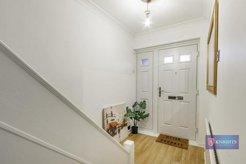 3 bedroom house for sale - Crescent Road, London, N9