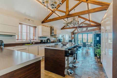 4 bedroom barn conversion for sale - Saddington Road, Fleckney, LE8