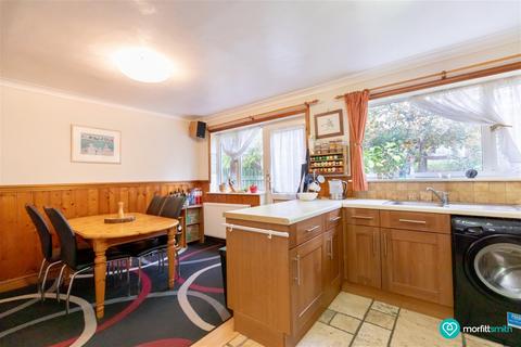 74 Springvale Walk, Sheffield, S6 3GY