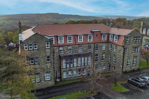 2 bedroom flat for sale, Lady Park Avenue, Bingley, West Yorkshire, BD16